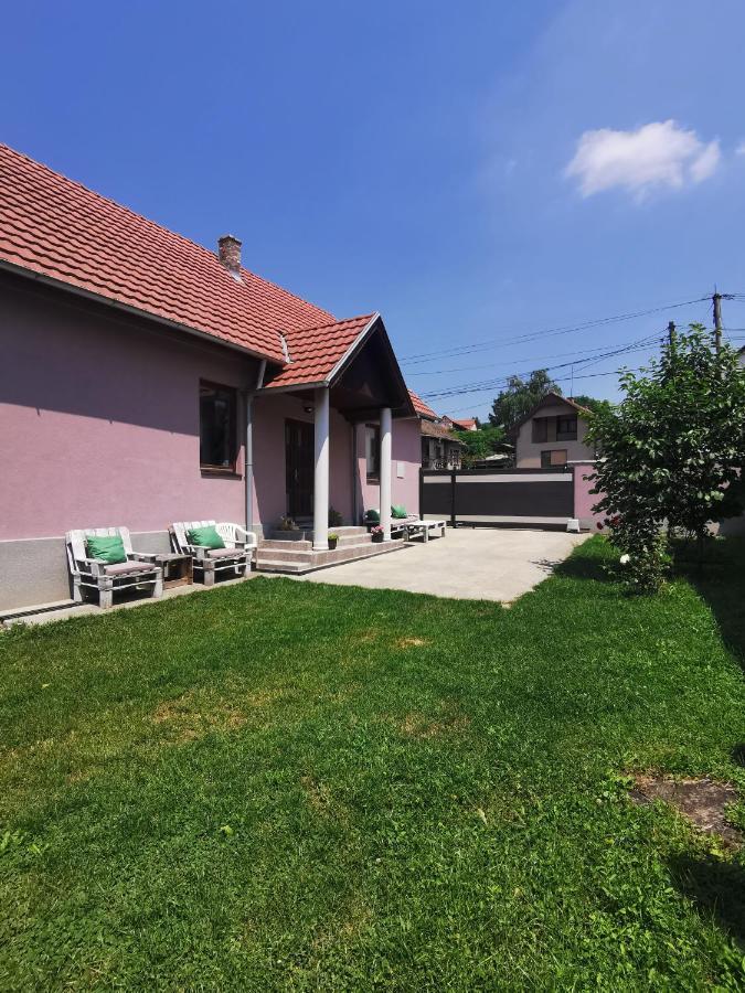 Apartmani La Grande Motte Vrdnik Bagian luar foto