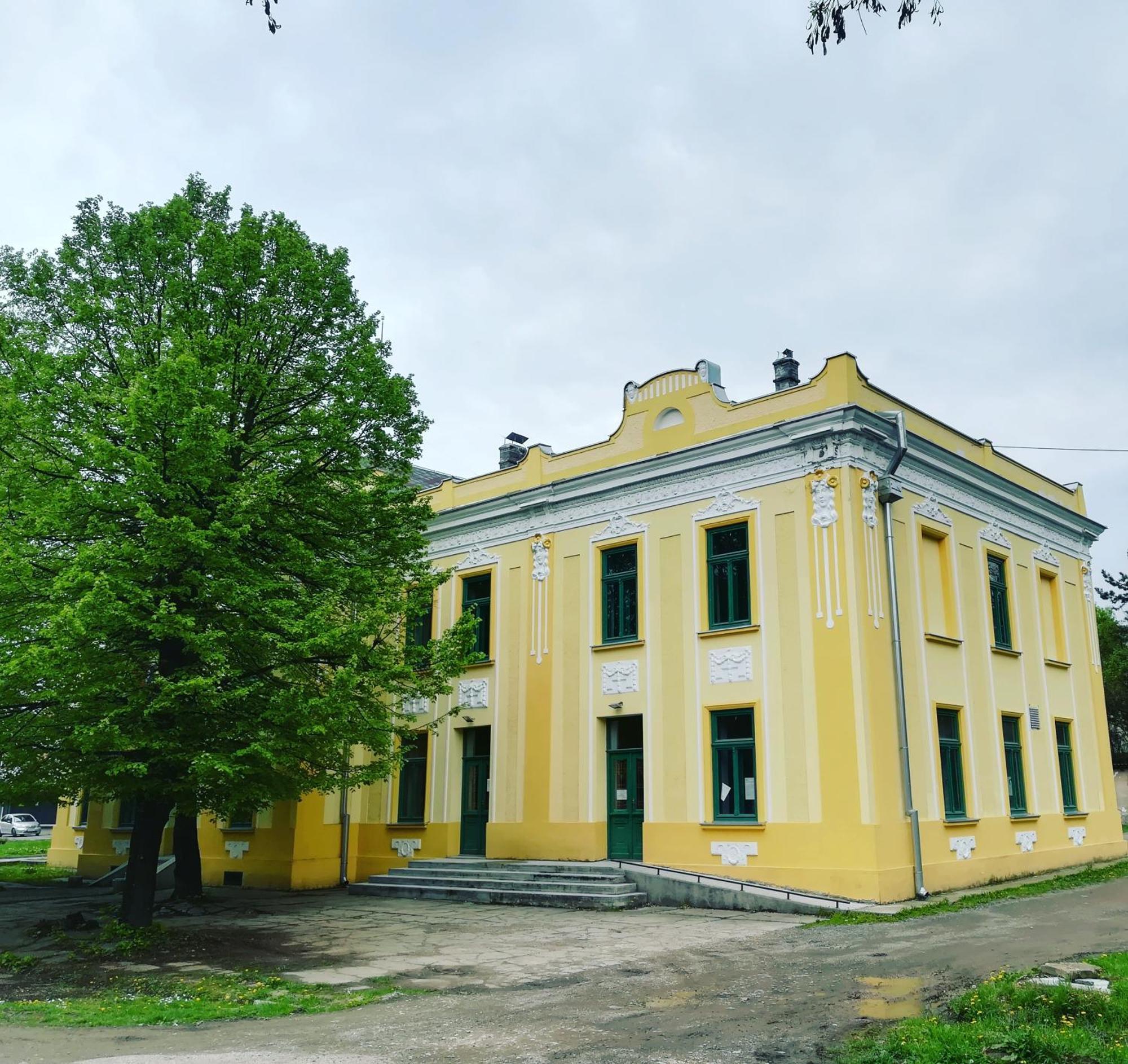 Apartmani La Grande Motte Vrdnik Bagian luar foto