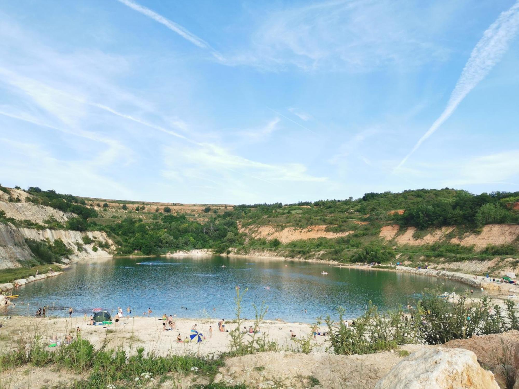 Apartmani La Grande Motte Vrdnik Bagian luar foto